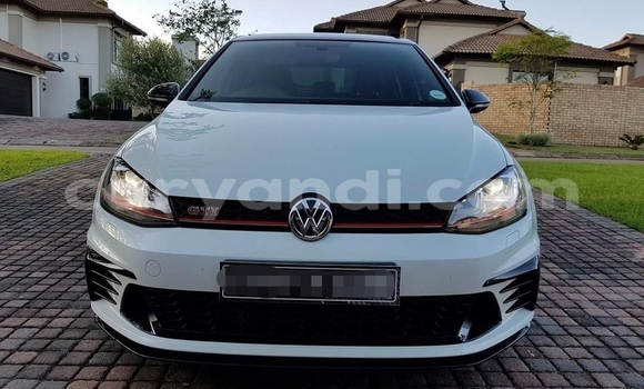 Buy Used Volkswagen Golf GTI White Car in Lusaka in Zambia Buy Used Volkswagen Golf GTI White Car in Lusaka in Zambia