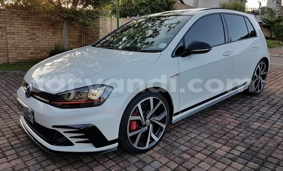 Buy Used Volkswagen Golf GTI White Car in Lusaka in Zambia Buy Used Volkswagen Golf GTI White Car in Lusaka in Zambia