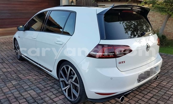 Buy Used Volkswagen Golf GTI White Car in Lusaka in Zambia Buy Used Volkswagen Golf GTI White Car in Lusaka in Zambia