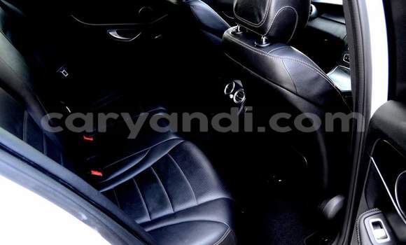 Acheter Occasion Voiture Mercedes‒Benz C–Class Blanc à Lusaka, Zambie Acheter Occasion Voiture Mercedes‒Benz C–Class Blanc à Lusaka, Zambie
