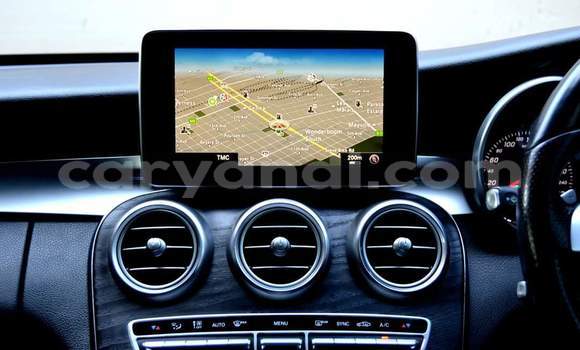 Acheter Occasion Voiture Mercedes‒Benz C–Class Blanc à Lusaka, Zambie Acheter Occasion Voiture Mercedes‒Benz C–Class Blanc à Lusaka, Zambie