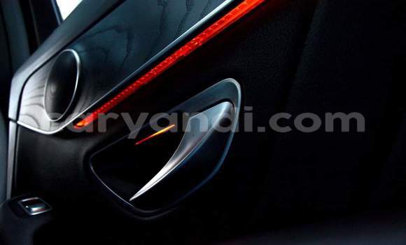 Acheter Occasion Voiture Mercedes‒Benz C–Class Blanc à Lusaka, Zambie Acheter Occasion Voiture Mercedes‒Benz C–Class Blanc à Lusaka, Zambie