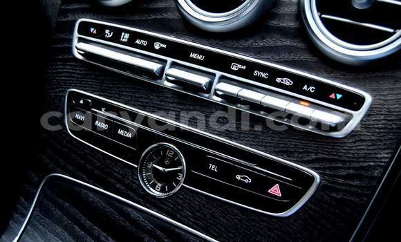 Acheter Occasion Voiture Mercedes‒Benz C–Class Blanc à Lusaka, Zambie Acheter Occasion Voiture Mercedes‒Benz C–Class Blanc à Lusaka, Zambie