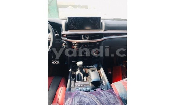 Nunua Imported Lexus LX Nyeupe Gari ndani ya Import - Dubai nchini Zambia Nunua Imported Lexus LX Nyeupe Gari ndani ya Import - Dubai nchini Zambia
