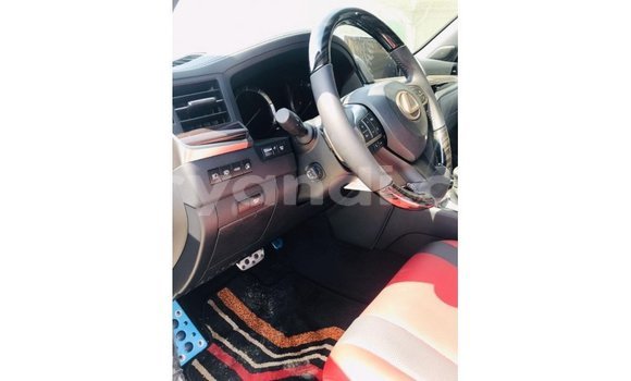 Nunua Imported Lexus LX Nyeupe Gari ndani ya Import - Dubai nchini Zambia Nunua Imported Lexus LX Nyeupe Gari ndani ya Import - Dubai nchini Zambia