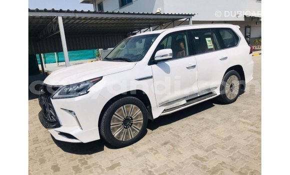 Nunua Imported Lexus LX Nyeupe Gari ndani ya Import - Dubai nchini Zambia Nunua Imported Lexus LX Nyeupe Gari ndani ya Import - Dubai nchini Zambia