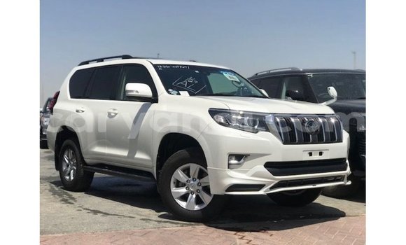 Nunua Imported Toyota Prado Nyeupe Gari ndani ya Import - Dubai nchini Zambia Nunua Imported Toyota Prado Nyeupe Gari ndani ya Import - Dubai nchini Zambia