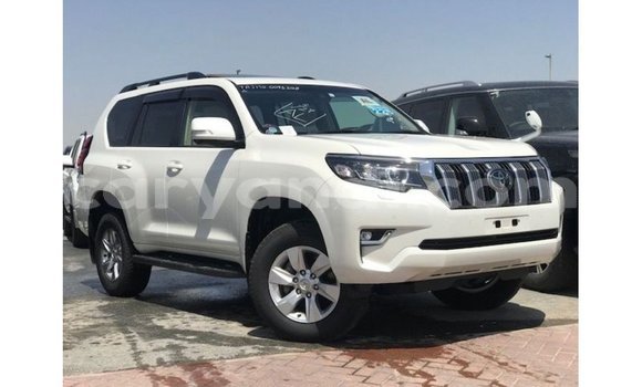 Nunua Imported Toyota Prado Nyeupe Gari ndani ya Import - Dubai nchini Zambia Nunua Imported Toyota Prado Nyeupe Gari ndani ya Import - Dubai nchini Zambia
