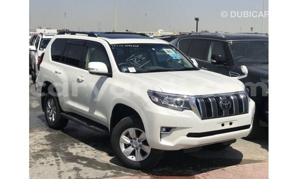 Nunua Imported Toyota Prado Nyeupe Gari ndani ya Import - Dubai nchini Zambia Nunua Imported Toyota Prado Nyeupe Gari ndani ya Import - Dubai nchini Zambia