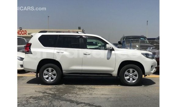 Nunua Imported Toyota Prado Nyeupe Gari ndani ya Import - Dubai nchini Zambia Nunua Imported Toyota Prado Nyeupe Gari ndani ya Import - Dubai nchini Zambia