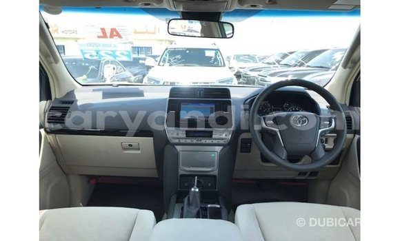 Nunua Imported Toyota Prado Nyeupe Gari ndani ya Import - Dubai nchini Zambia Nunua Imported Toyota Prado Nyeupe Gari ndani ya Import - Dubai nchini Zambia