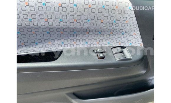 Acheter Import Voiture Toyota Hiace Blanc à Import - Dubai, Zambie Acheter Import Voiture Toyota Hiace Blanc à Import - Dubai, Zambie