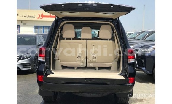 Acheter Import Voiture Toyota Land Cruiser Noir à Import - Dubai, Zambie Acheter Import Voiture Toyota Land Cruiser Noir à Import - Dubai, Zambie