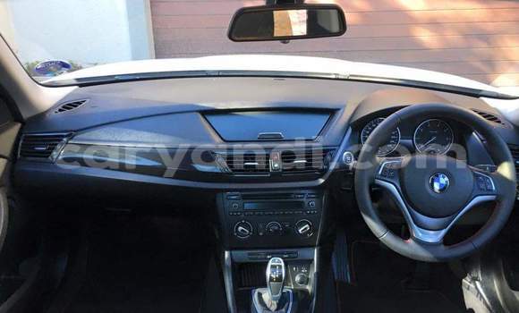 Acheter Occasion Voiture BMW X1 Blanc à Lusaka, Zambie Acheter Occasion Voiture BMW X1 Blanc à Lusaka, Zambie