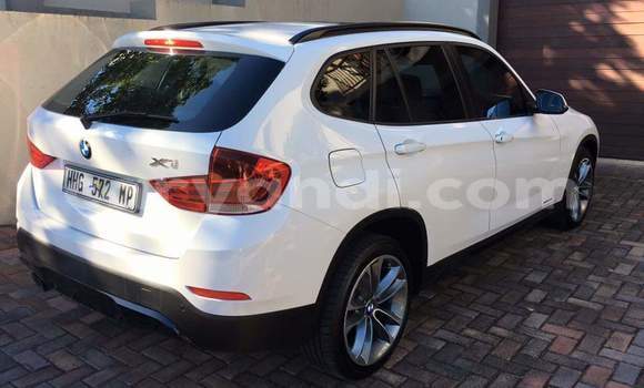 Acheter Occasion Voiture BMW X1 Blanc à Lusaka, Zambie Acheter Occasion Voiture BMW X1 Blanc à Lusaka, Zambie