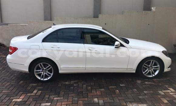Tenga Tsaru Mercedes‒Benz C–Class Chena Mota in Lusaka in Zambia Tenga Tsaru Mercedes‒Benz C–Class Chena Mota in Lusaka in Zambia
