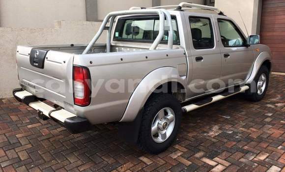 Buy Used Nissan NP 300 Silver Car in Lusaka in Zambia Buy Used Nissan NP 300 Silver Car in Lusaka in Zambia
