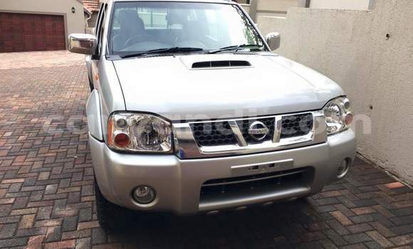 Buy Used Nissan NP 300 Silver Car in Lusaka in Zambia Buy Used Nissan NP 300 Silver Car in Lusaka in Zambia