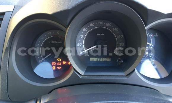 Acheter Occasion Voiture Toyota Hilux Blanc à Lusaka, Zambie Acheter Occasion Voiture Toyota Hilux Blanc à Lusaka, Zambie