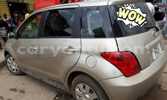 Acheter Occasion Voiture Toyota IST Beige à Lusaka, Zambie Acheter Occasion Voiture Toyota IST Beige à Lusaka, Zambie