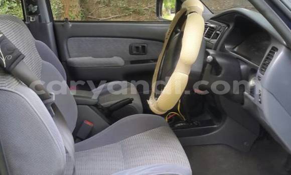 Acheter Occasion Voiture Toyota Hilux Surf Bleu à Lusaka, Zambie Acheter Occasion Voiture Toyota Hilux Surf Bleu à Lusaka, Zambie