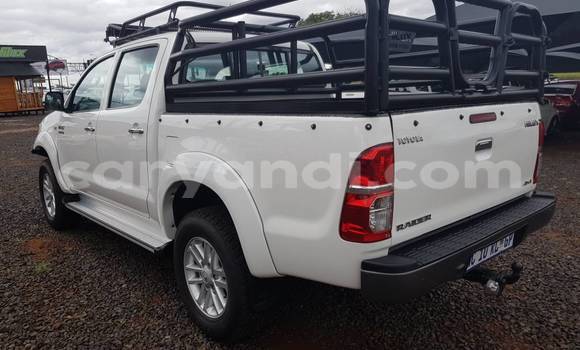 Acheter Neuf Voiture Toyota Hilux Blanc à Lusaka, Zambie Acheter Neuf Voiture Toyota Hilux Blanc à Lusaka, Zambie