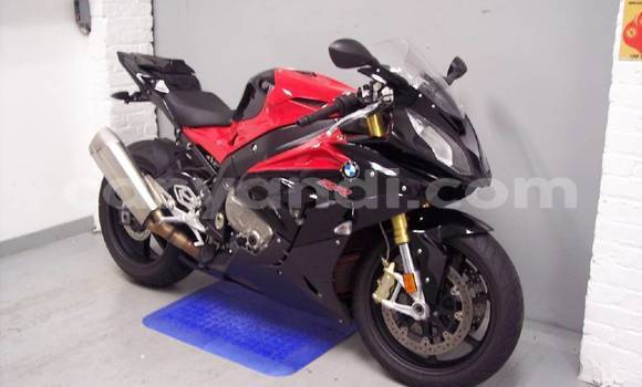 Acheter Occasion Moto BMW S 1000 Bleu à Import - Dubai, Zambie Acheter Occasion Moto BMW S 1000 Bleu à Import - Dubai, Zambie