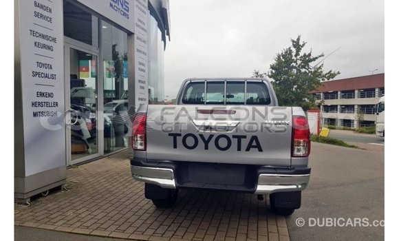 Buy Import Toyota Hilux Brown Car in Import - Dubai in Zambia Buy Import Toyota Hilux Brown Car in Import - Dubai in Zambia