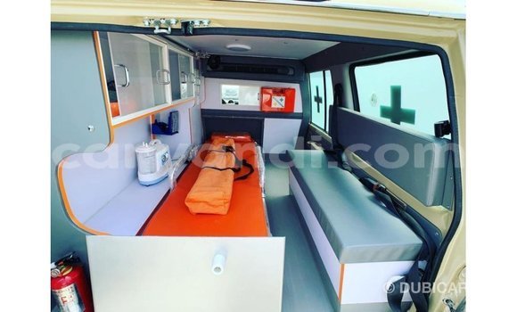 Buy Import Toyota Land Cruiser Beige Car in Import - Dubai in Zambia Buy Import Toyota Land Cruiser Beige Car in Import - Dubai in Zambia