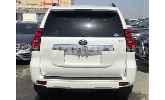 Nunua Imported Toyota Prado Nyeupe Gari ndani ya Import - Dubai nchini Zambia Nunua Imported Toyota Prado Nyeupe Gari ndani ya Import - Dubai nchini Zambia