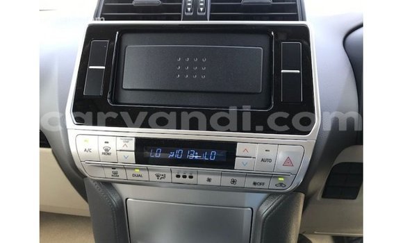 Nunua Imported Toyota Prado Nyeupe Gari ndani ya Import - Dubai nchini Zambia Nunua Imported Toyota Prado Nyeupe Gari ndani ya Import - Dubai nchini Zambia