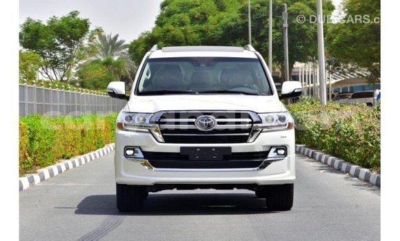 Buy Import Toyota Land Cruiser White Car in Import - Dubai in Zambia Buy Import Toyota Land Cruiser White Car in Import - Dubai in Zambia