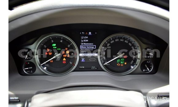 Buy Import Toyota Land Cruiser White Car in Import - Dubai in Zambia Buy Import Toyota Land Cruiser White Car in Import - Dubai in Zambia