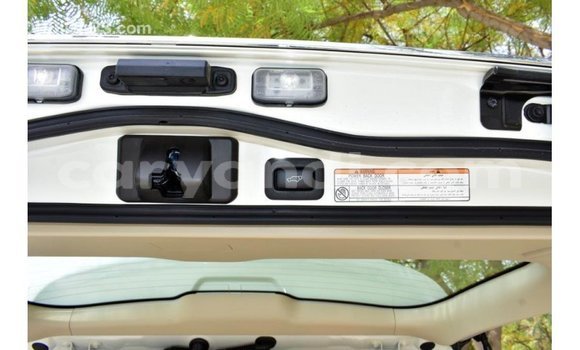 Buy Import Toyota Land Cruiser White Car in Import - Dubai in Zambia Buy Import Toyota Land Cruiser White Car in Import - Dubai in Zambia