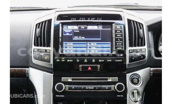 Nunua Imported Toyota Land Cruiser Nyeupe Gari ndani ya Import - Dubai nchini Zambia Nunua Imported Toyota Land Cruiser Nyeupe Gari ndani ya Import - Dubai nchini Zambia
