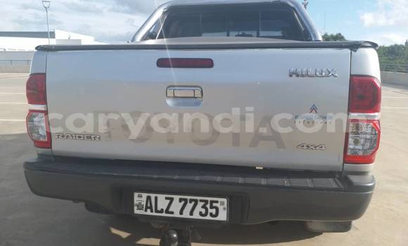 Acheter Occasion Voiture Toyota Hilux Gris à Lusaka, Zambie Acheter Occasion Voiture Toyota Hilux Gris à Lusaka, Zambie