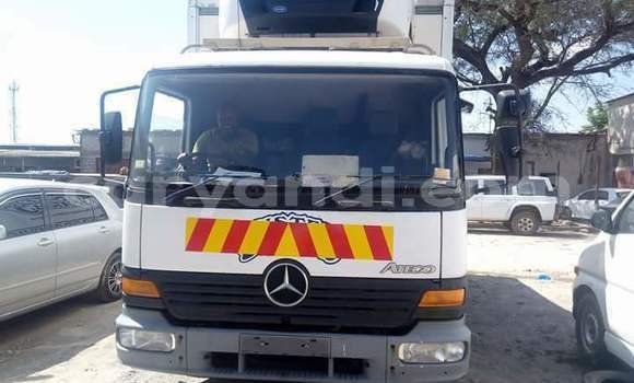 Buy New Mercedes-Benz Truck White Truck in Lusaka in Zambia Buy New Mercedes-Benz Truck White Truck in Lusaka in Zambia