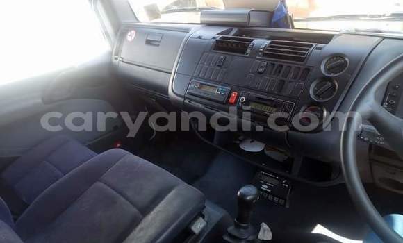 Acheter Neuf Utilitaire Mercedes–Benz Truck Blanc à Lusaka, Zambie Acheter Neuf Utilitaire Mercedes–Benz Truck Blanc à Lusaka, Zambie