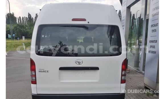 Acheter Import Voiture Toyota Hiace Blanc à Import - Dubai, Zambie Acheter Import Voiture Toyota Hiace Blanc à Import - Dubai, Zambie