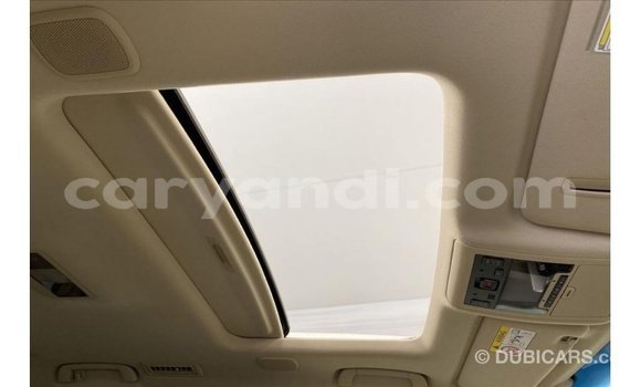 Tenga Imported Toyota Land Cruiser Chena Mota in Import - Dubai in Zambia Tenga Imported Toyota Land Cruiser Chena Mota in Import - Dubai in Zambia