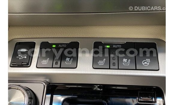 Tenga Imported Toyota Land Cruiser Chena Mota in Import - Dubai in Zambia Tenga Imported Toyota Land Cruiser Chena Mota in Import - Dubai in Zambia