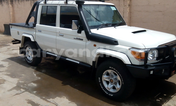 Buy Used Toyota Land Cruiser White Car in Lusaka in Zambia Buy Used Toyota Land Cruiser White Car in Lusaka in Zambia
