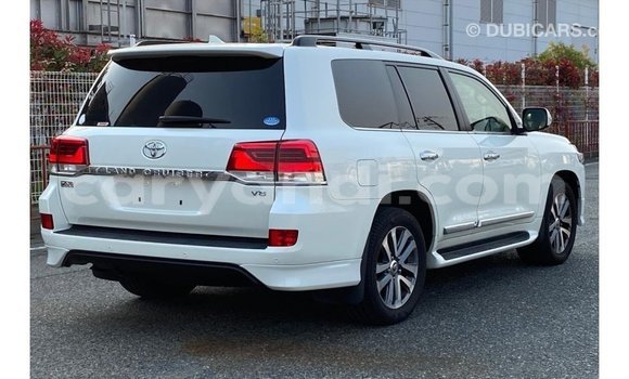Nunua Imported Toyota Land Cruiser Nyeupe Gari ndani ya Import - Dubai nchini Zambia Nunua Imported Toyota Land Cruiser Nyeupe Gari ndani ya Import - Dubai nchini Zambia