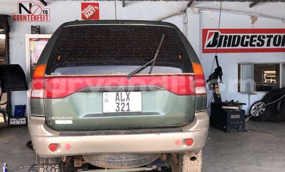 Acheter Occasion Voiture Mitsubishi Challenger Vert à Lusaka, Zambie Acheter Occasion Voiture Mitsubishi Challenger Vert à Lusaka, Zambie
