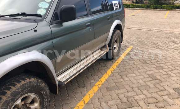 Acheter Occasion Voiture Mitsubishi Challenger Vert à Lusaka, Zambie Acheter Occasion Voiture Mitsubishi Challenger Vert à Lusaka, Zambie